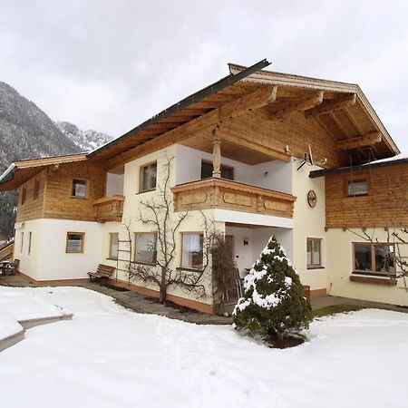 Alluring Apartment With Swimming Pool In Waidring Tyrol Exterior foto