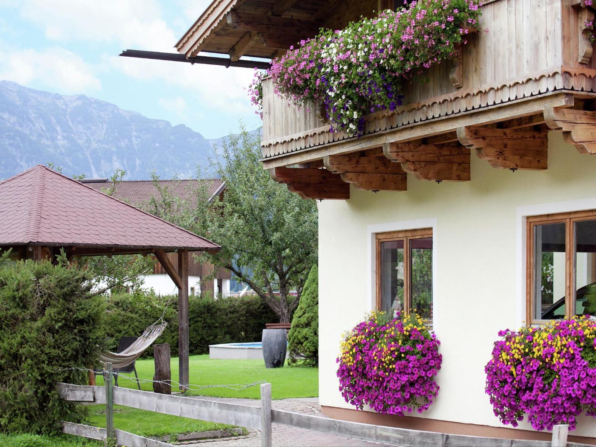 Alluring Apartment With Swimming Pool In Waidring Tyrol Exterior foto