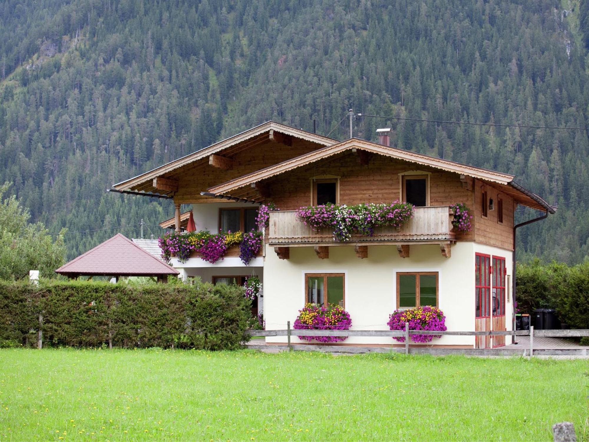 Alluring Apartment With Swimming Pool In Waidring Tyrol Exterior foto