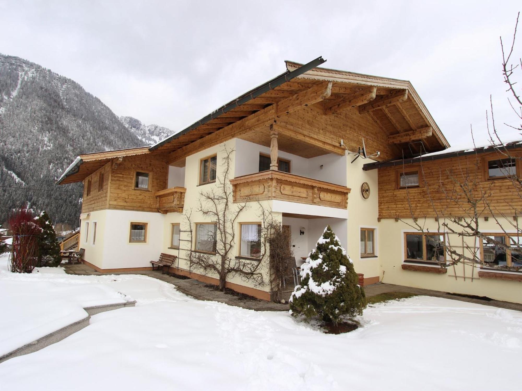 Alluring Apartment With Swimming Pool In Waidring Tyrol Exterior foto